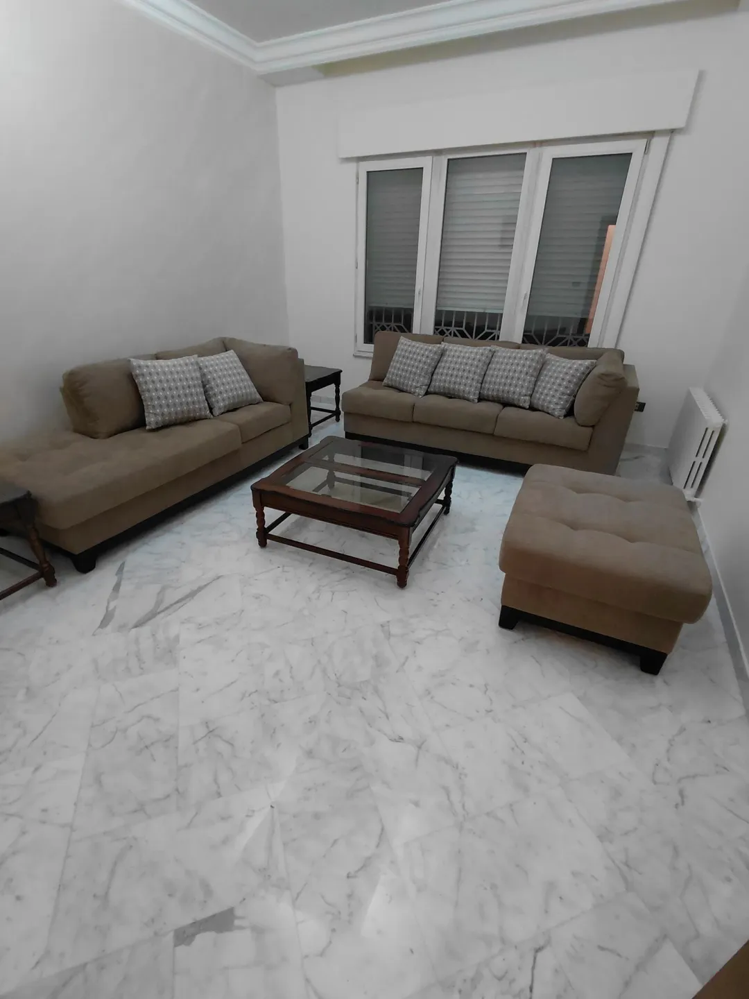 شقة فخمة مفروشة للايجار A luxurious, super deluxe furnished apartment for rent | ID 871850