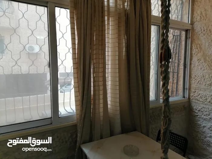 شقق مفروشة يومي في دير غبار