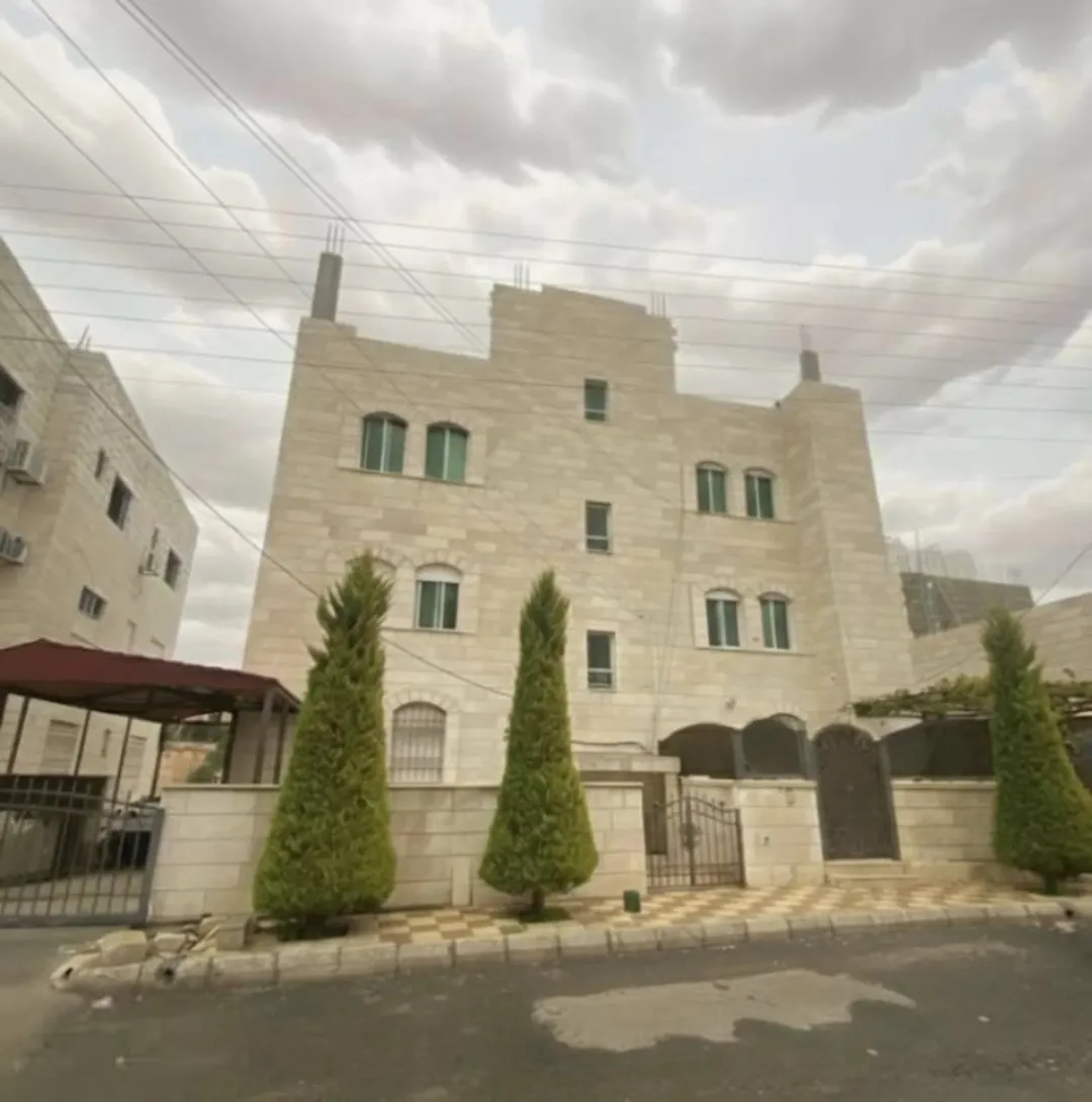 عمارة سكنية مميزة للبيع في شفا بدران