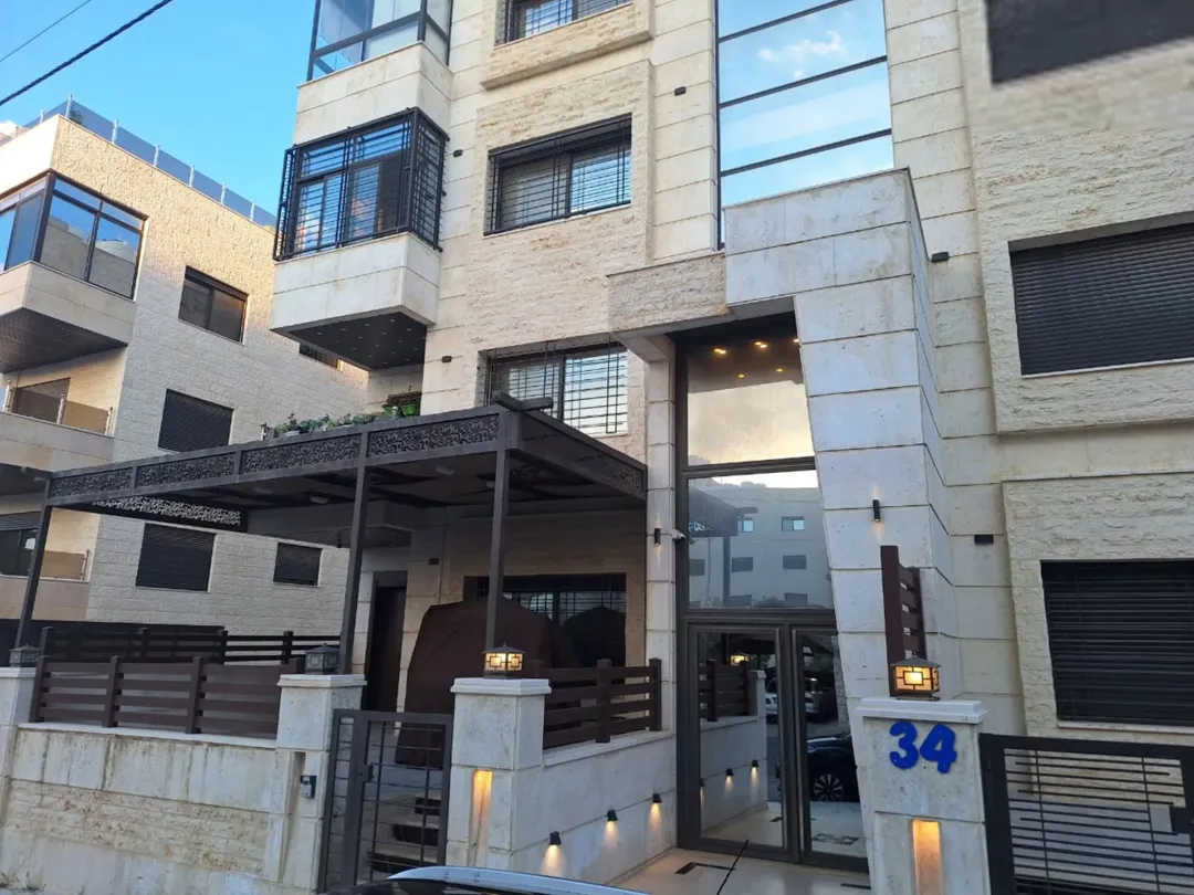 شقة فاخرة للبيع في ضاحية الرشيد – عمان
