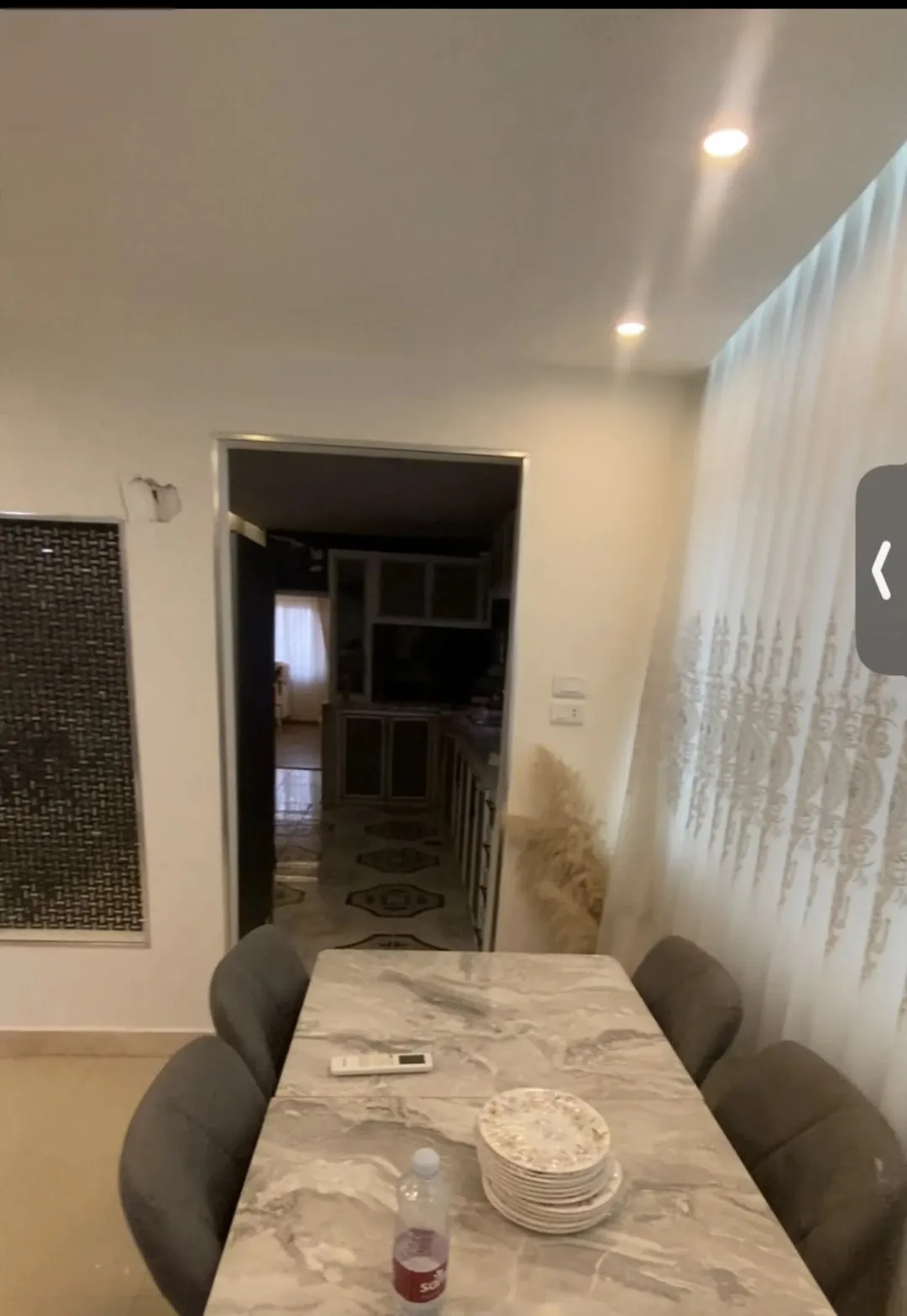 شقتان مميزتان للبيع مع سطح