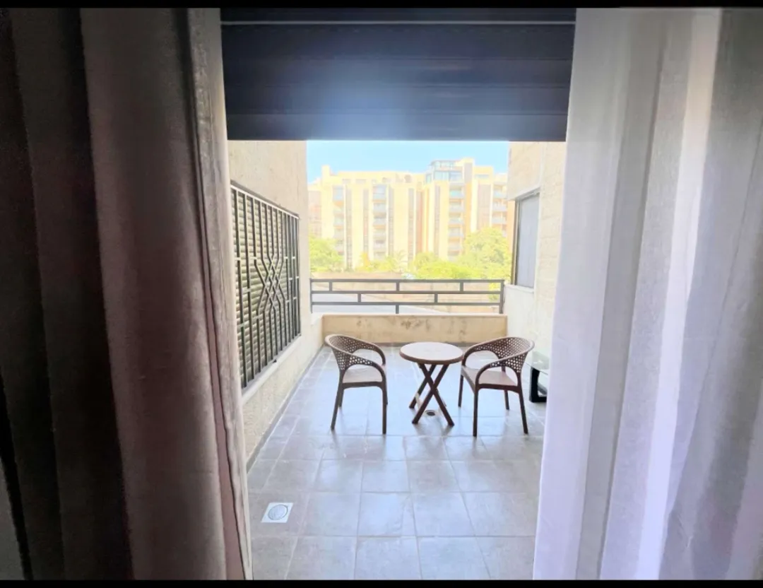 استوديو مفروش يومي في عبدون
