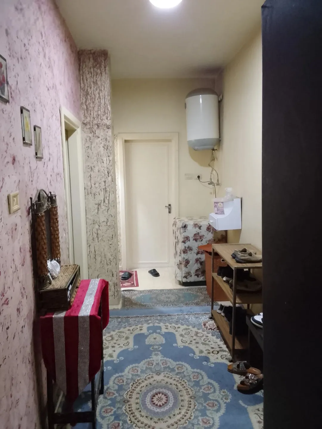 شقة طابقية واسعة للبيع في ضاحية الأمير حسن