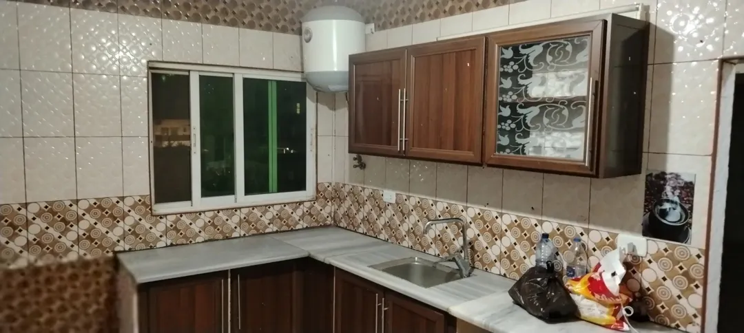 شقة فاخرة للبيع في عين الباشا موقع متميز ومرافق كاملة