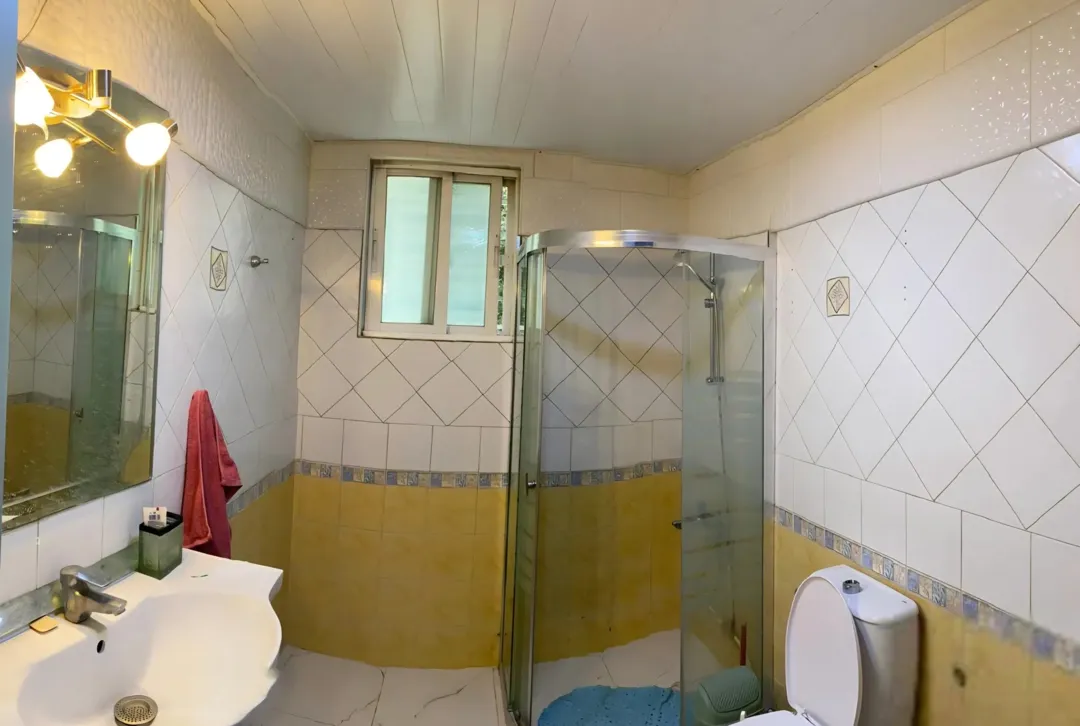 بيت أرضي مستقل للإيجار بالشميساني عمان مفروش بالكامل | ID 738359
