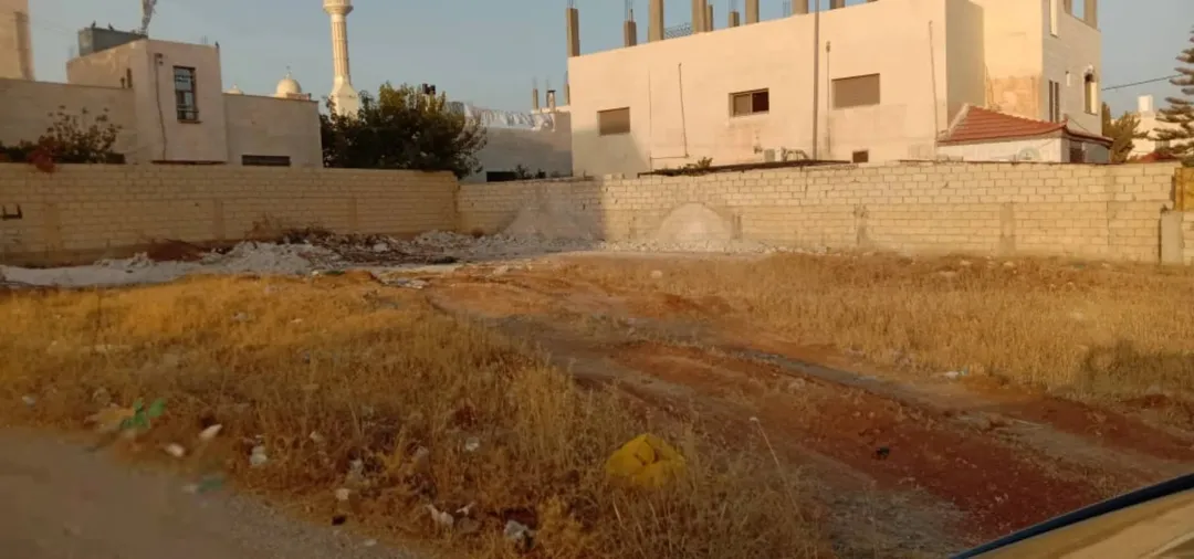 أرض سكنية مميزة للبيع في قرية سالم – الحنو الجنوبي