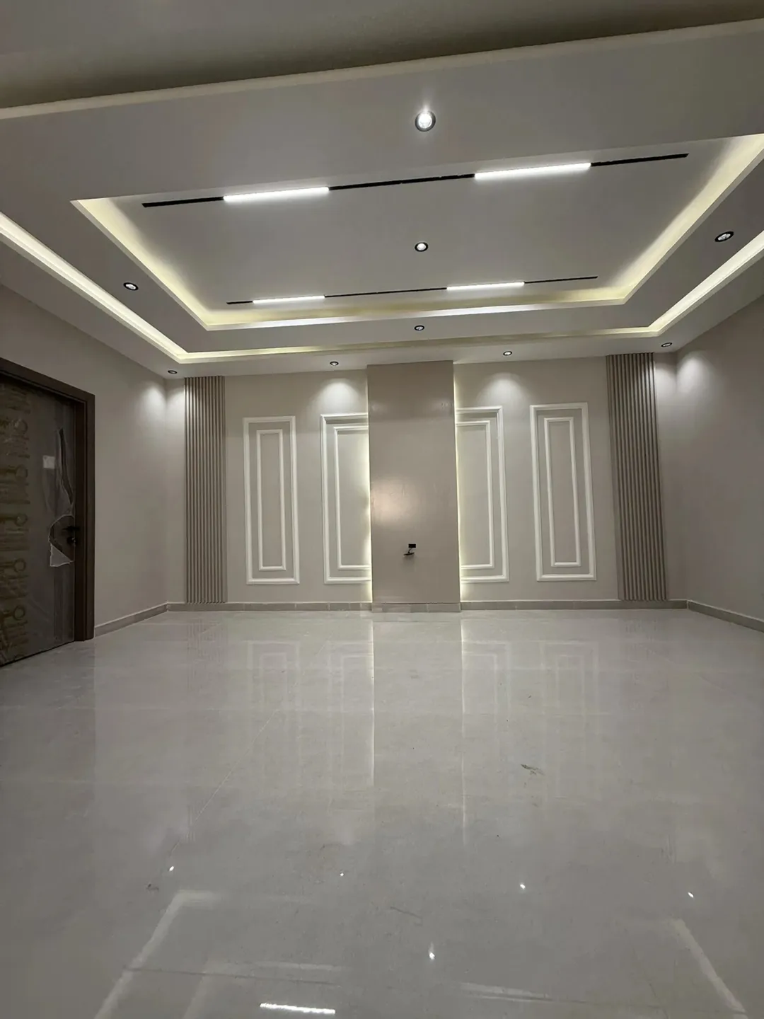 شقة فاخرة للبيع 160 مترًا مربعًا الطابق الثاني
