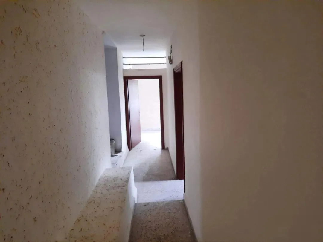 عماره استثماريه للبيع مخصص تجاري وسكني مباشره