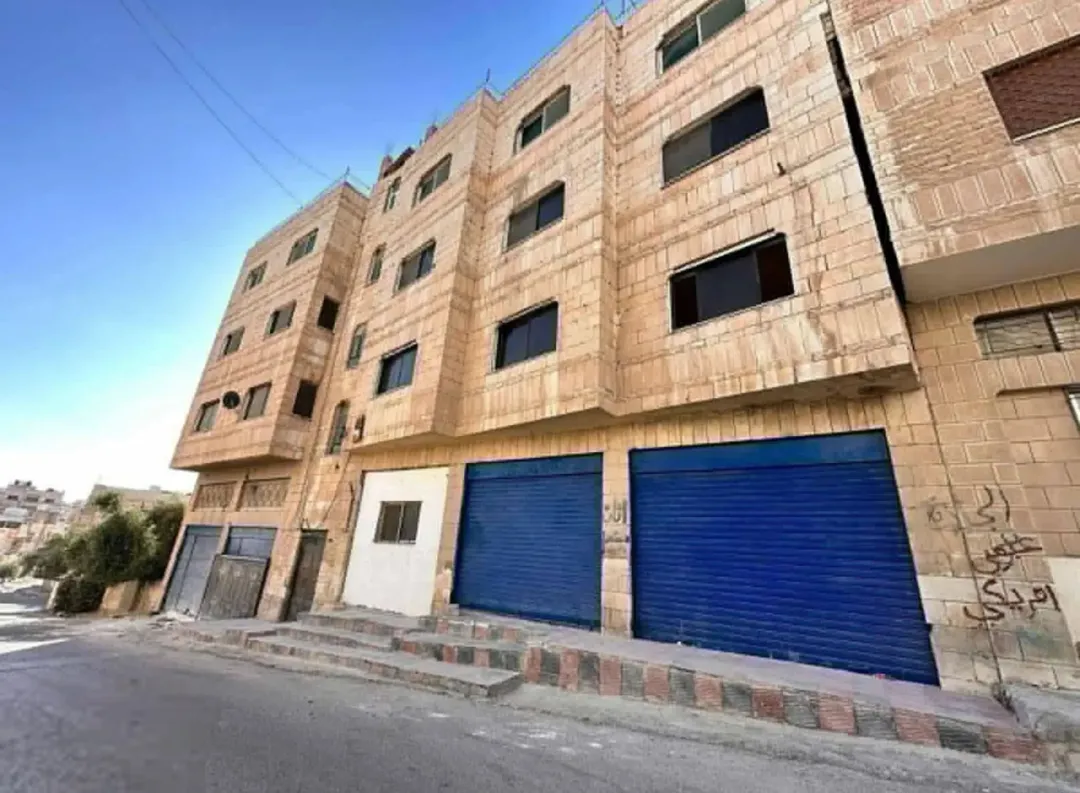 عماره استثماريه للبيع مخصص تجاري وسكني مباشره