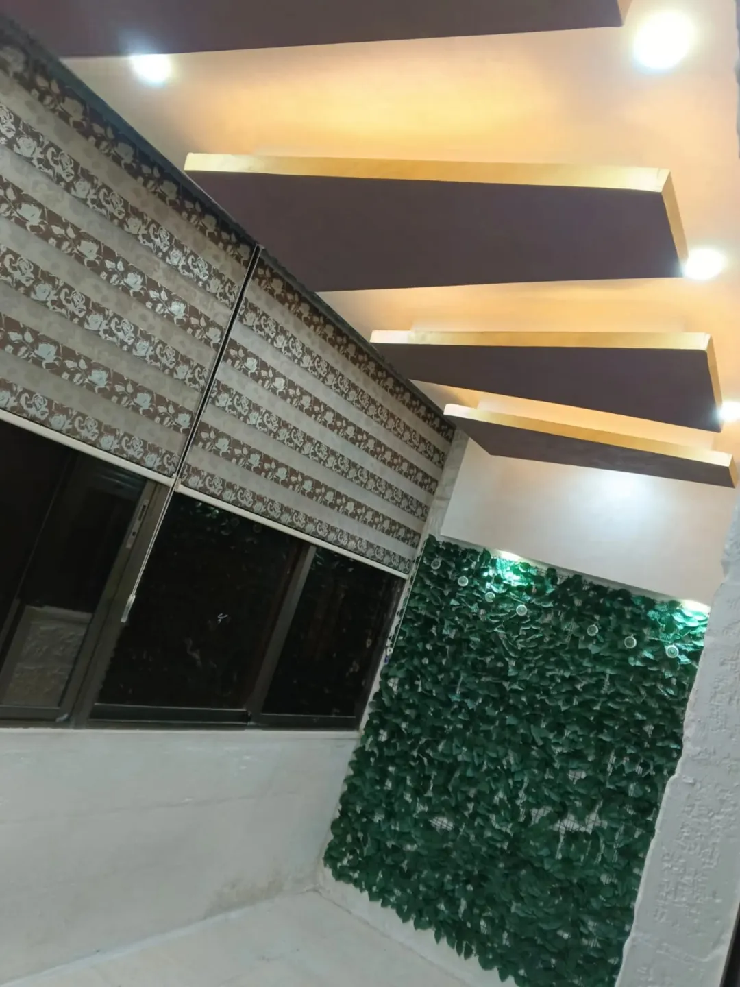 شقة فاخرة في ضاحية الرشيد مقابل سكن اميمة