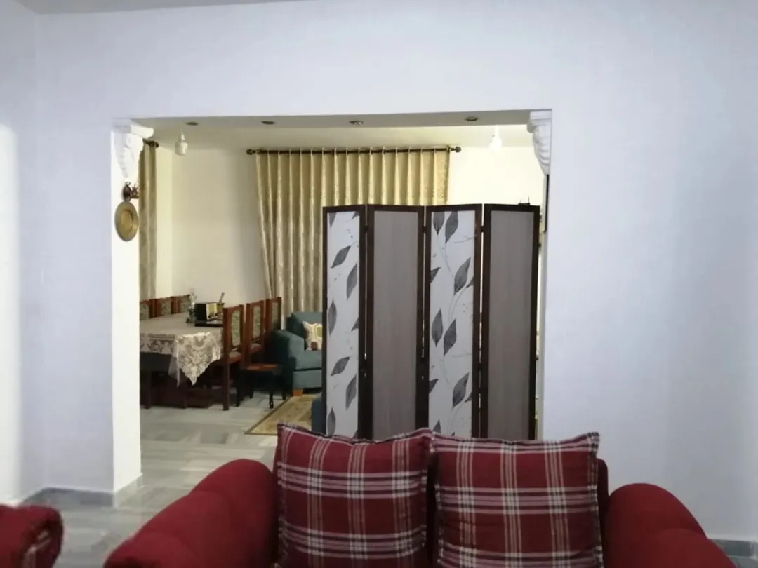 منزل طابقين على شارعين تجاري للبيع