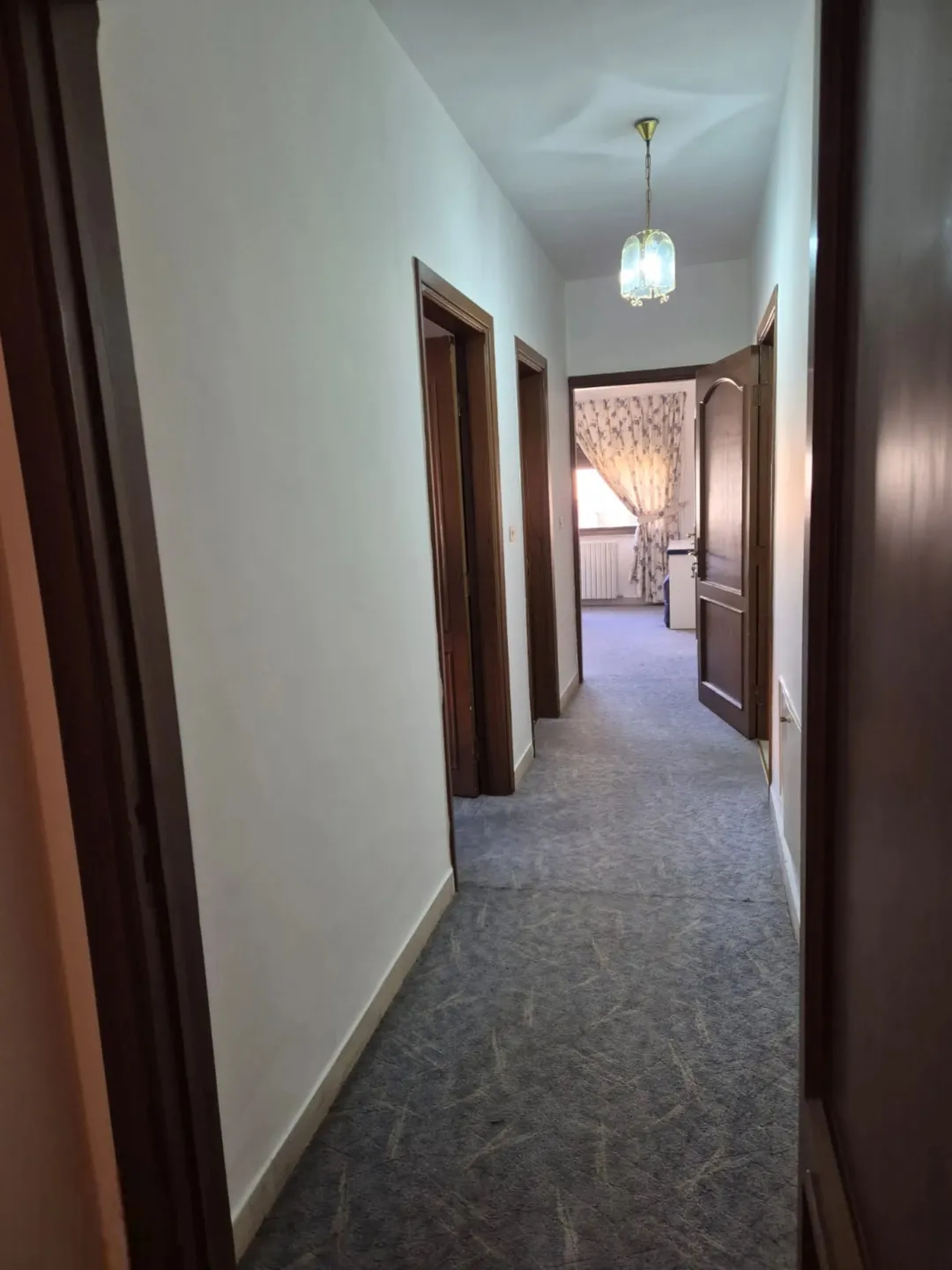 شقة مفروشة فاخرة للإيجار السنوي في الشميساني – عمان | ID 875767
