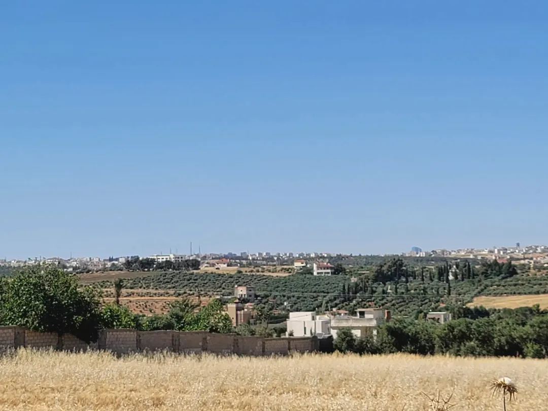 أرض زراعية مميزة للبيع في ناعور – بيت زرعة