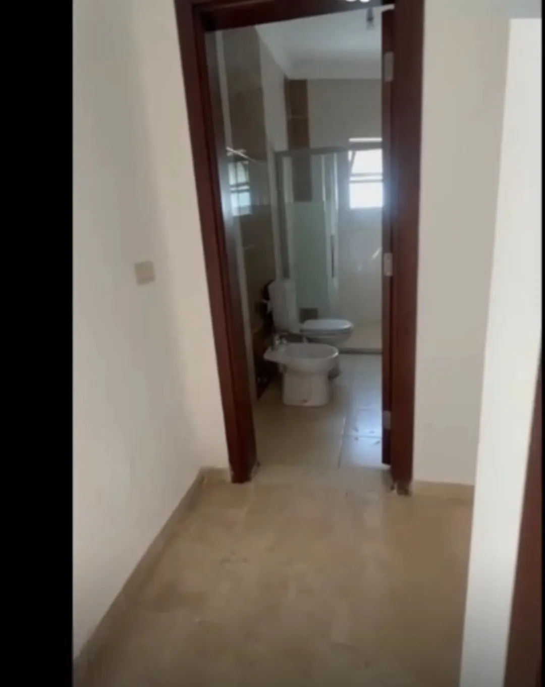 شقة رائعة للبيع بحالة ممتازة لم تُسكن من قبل
