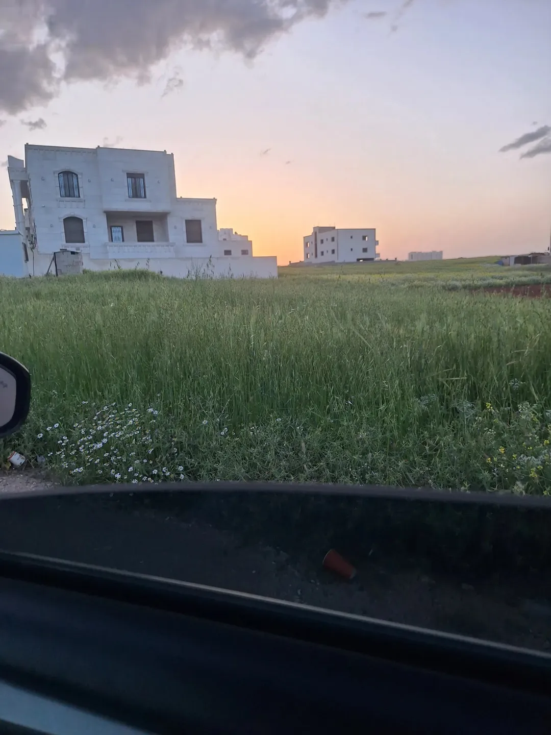 مجمع تجاري سكني للبيع في منطقة القصور