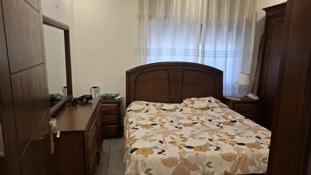 شقة عائلية مفروشة وحديثة للإيجار في الجبيهة، عمان