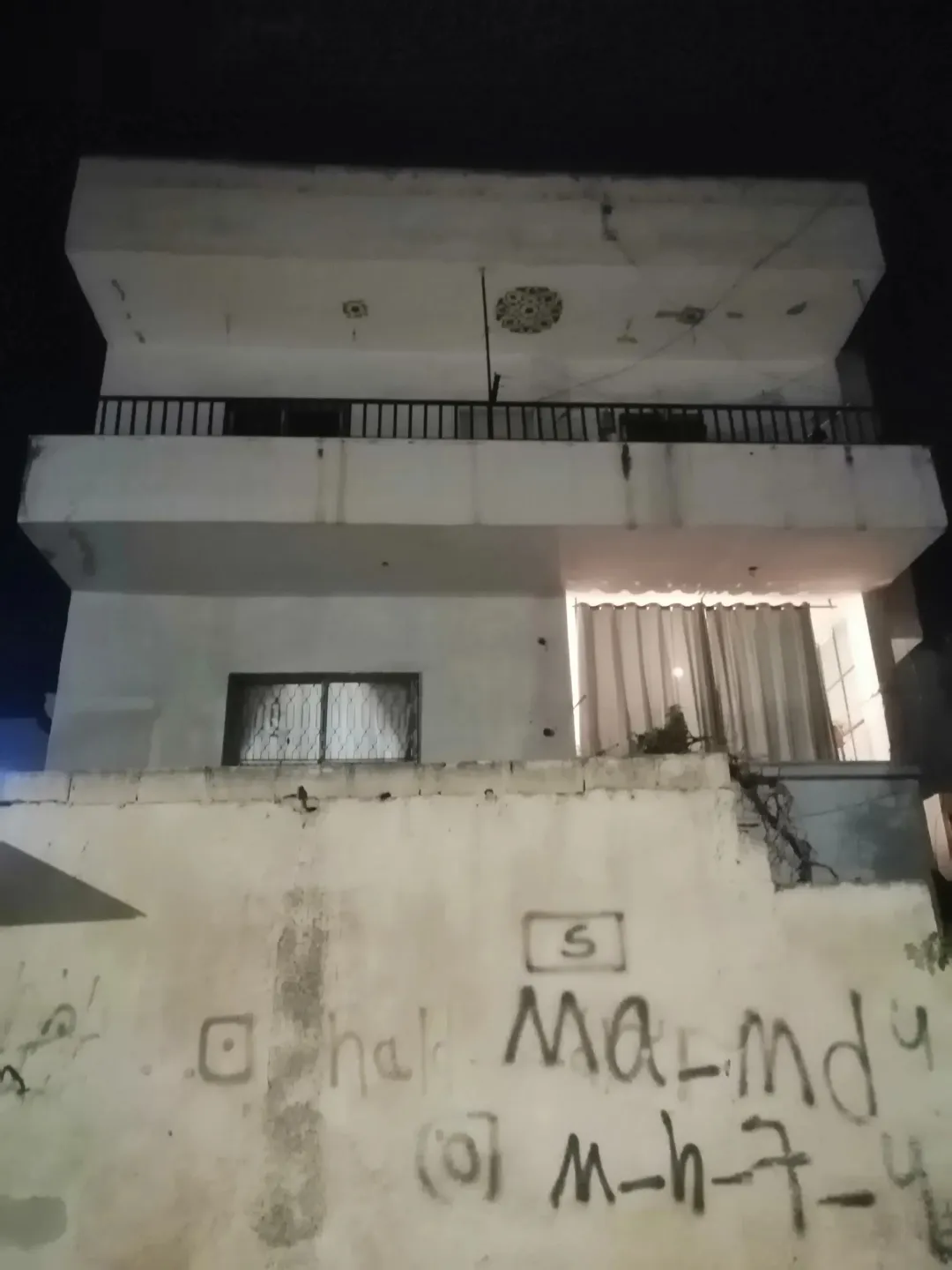 عماره اربع شقق سكنية