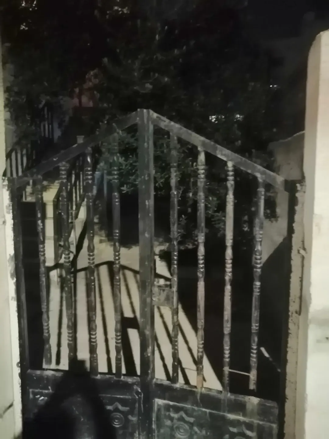 عماره اربع شقق سكنية