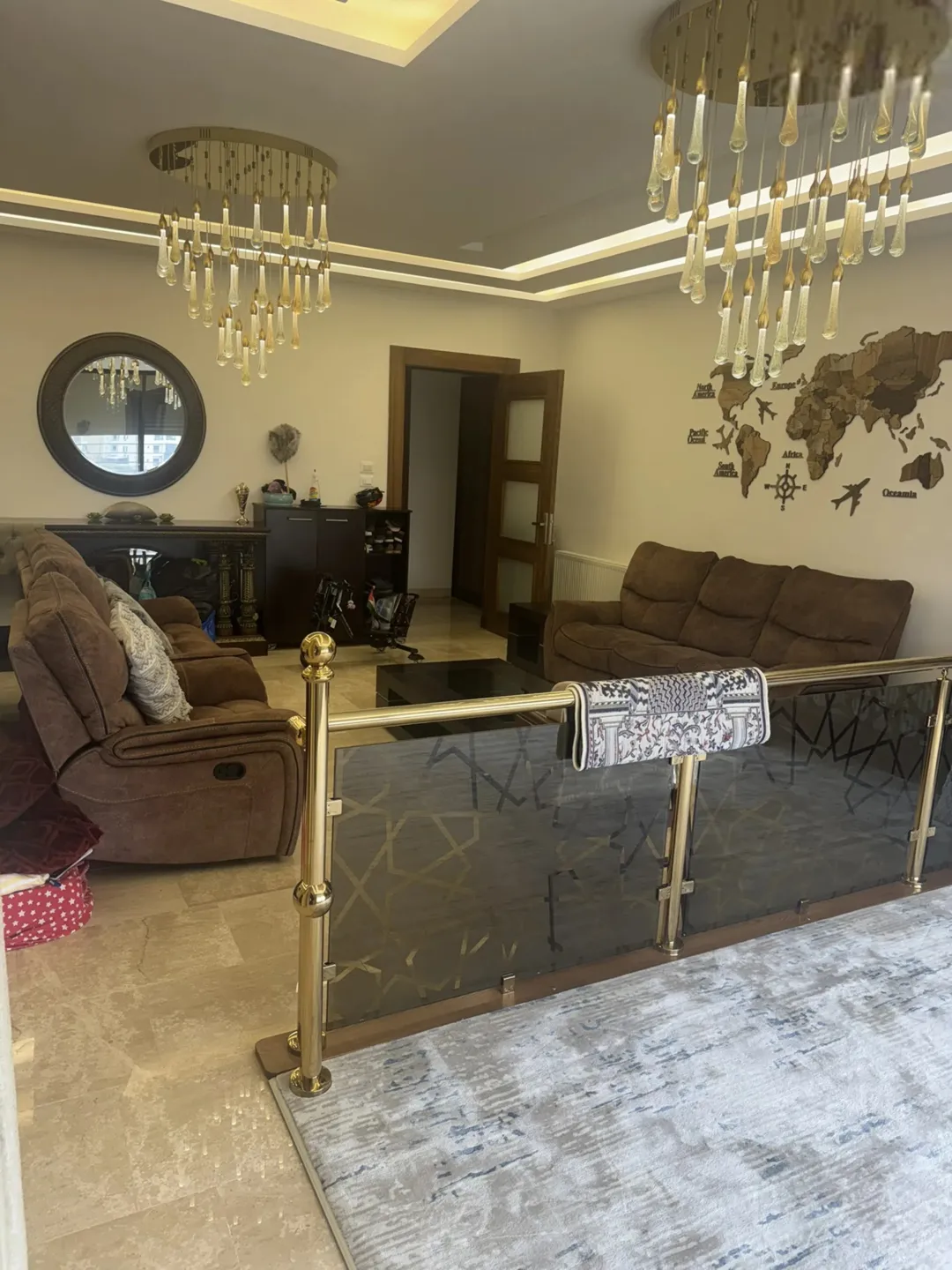 شقة فخمة للبيع في البنيات – طريق المطار