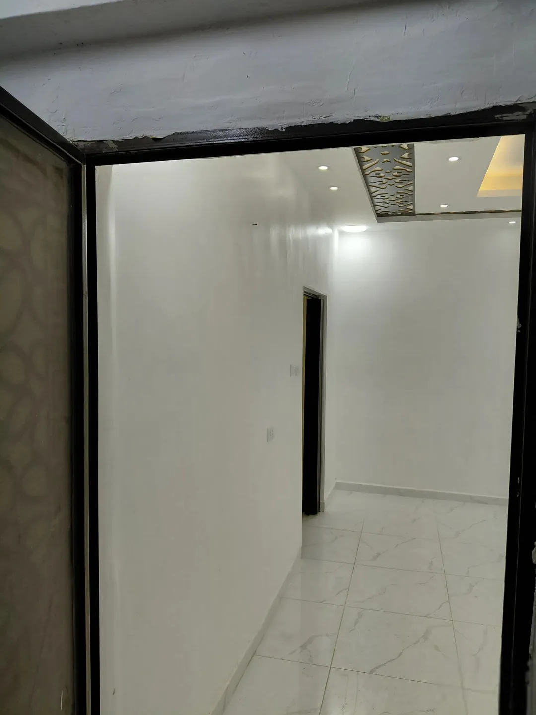 بيت مستقل للبيع في موقع مميز