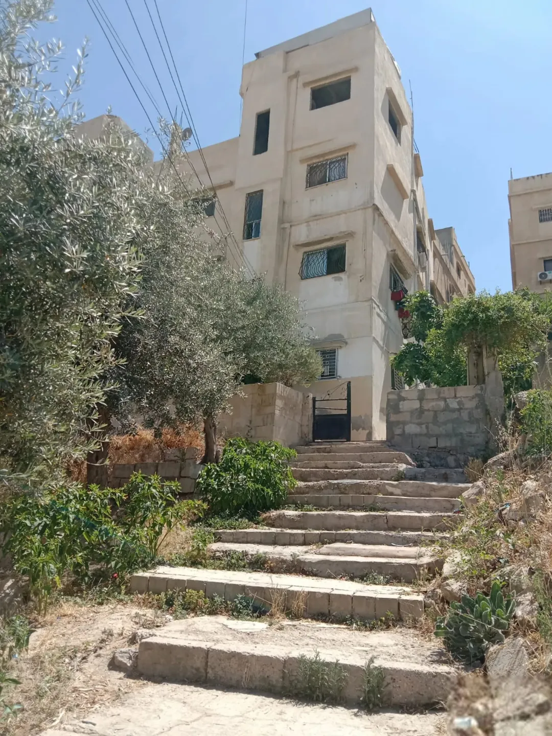 عمارة سكنية للبيع في اليرموك – عمان