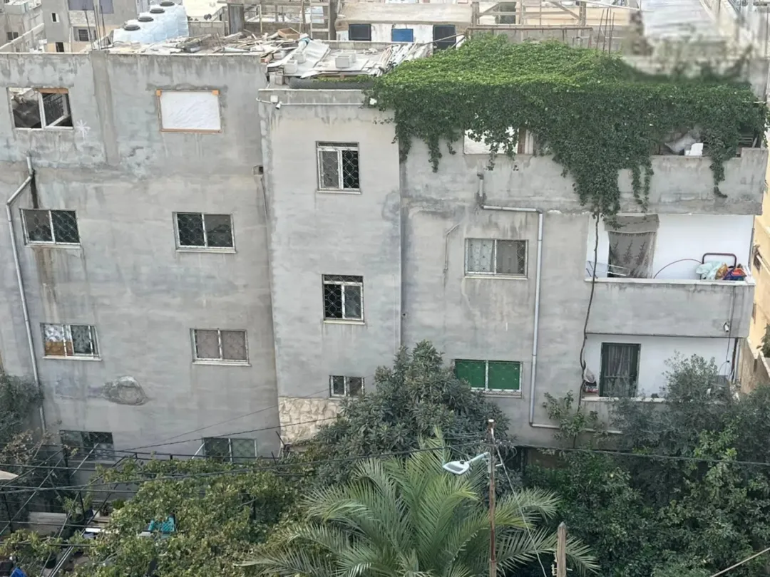 بناية حديثة ومميزة تضم 8 شقق للبيع