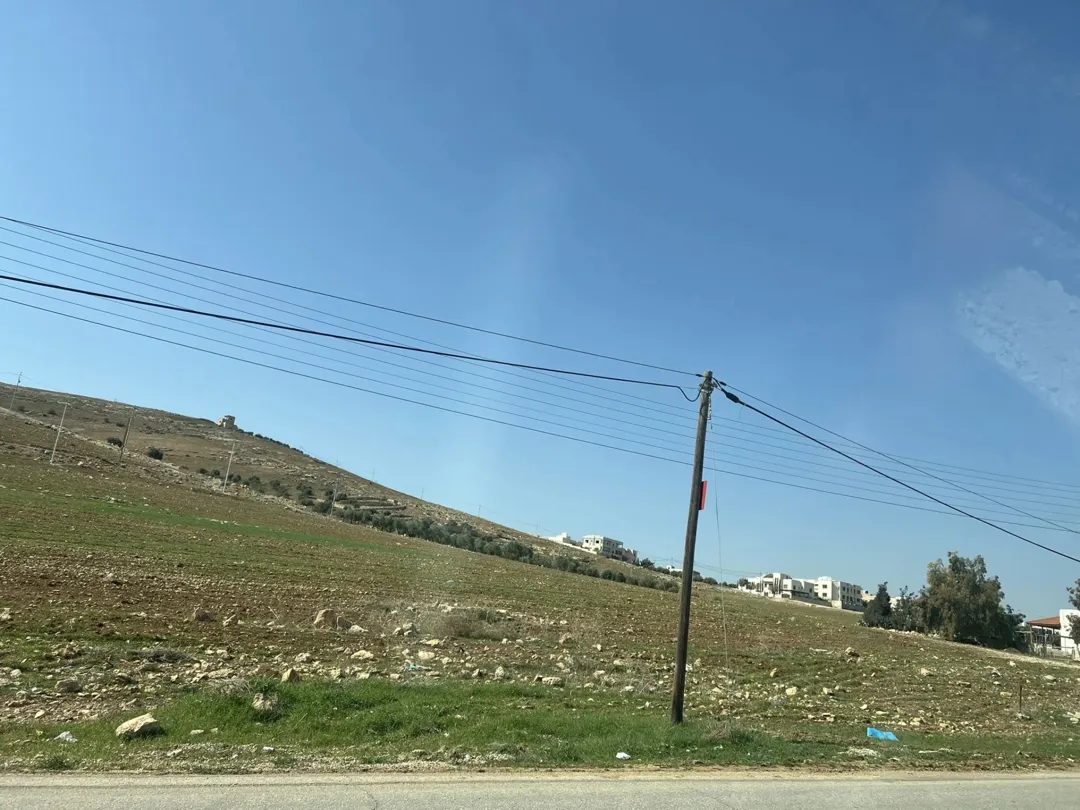 ارض للبيع في شفا بدران 829 مترتصلح لفيلااعلان رقم 279