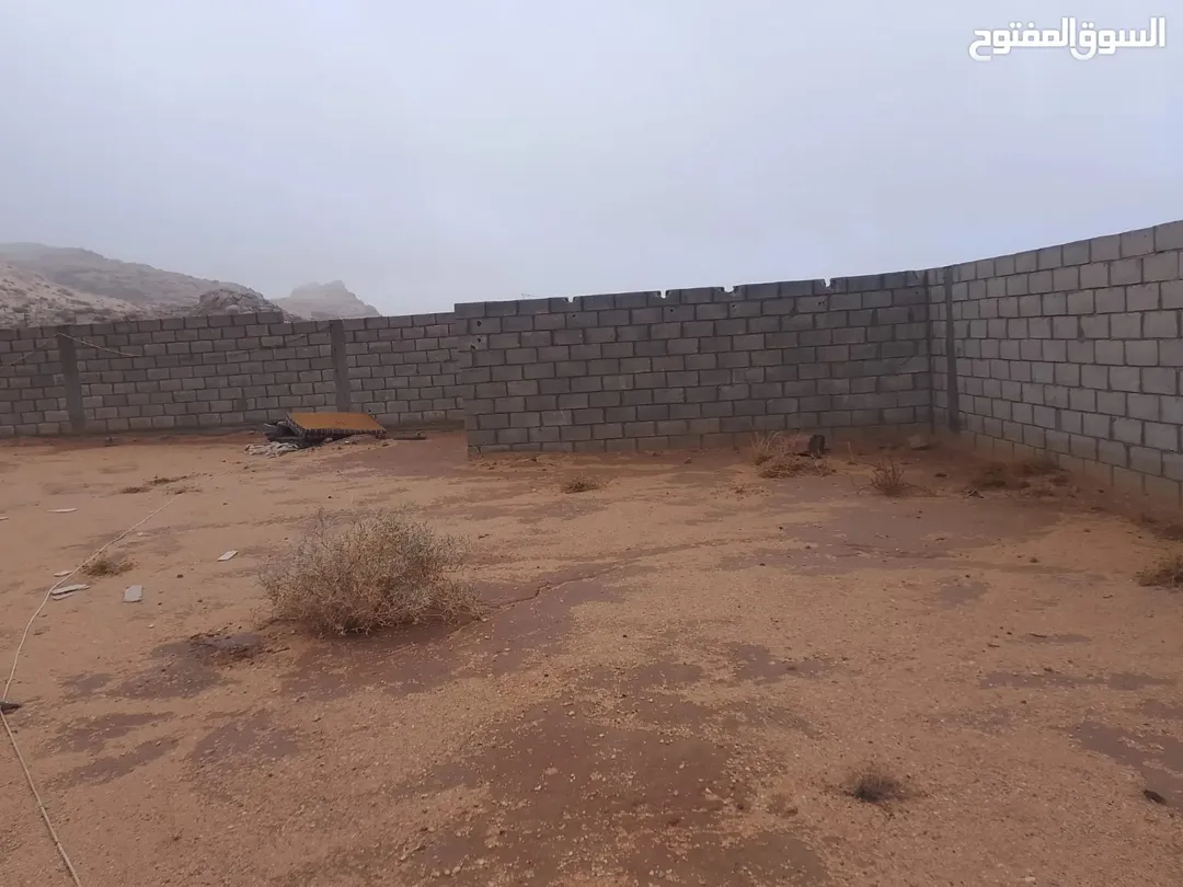 ارض للبيع في دبة حانوت تبعد عن مدينة العقبه 40 دقيقه