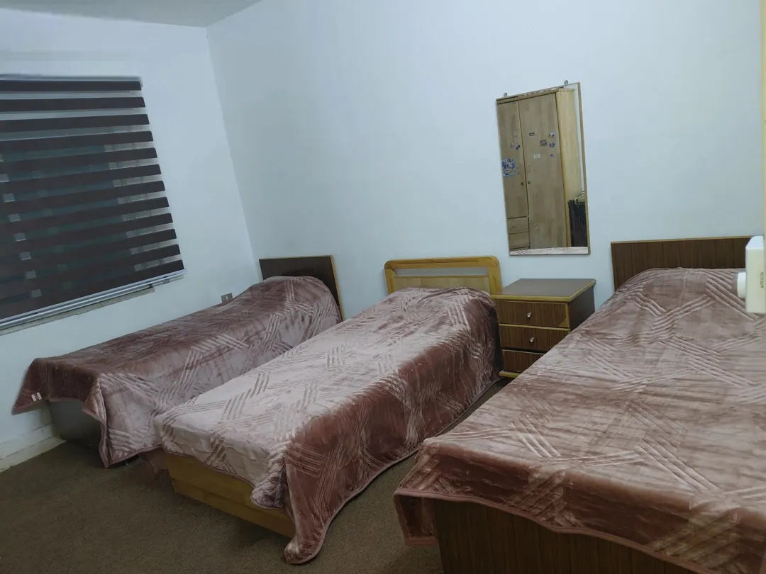شقة مفروشة للايجار مباشرة جبل الحسين دوار عكا قرب دوار الداخليه ومشفى الأمل | ID 828901