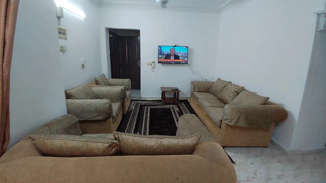 شقة مفروشة للايجار مباشرة جبل الحسين دوار عكا قرب دوار الداخليه ومشفى الأمل | ID 828901