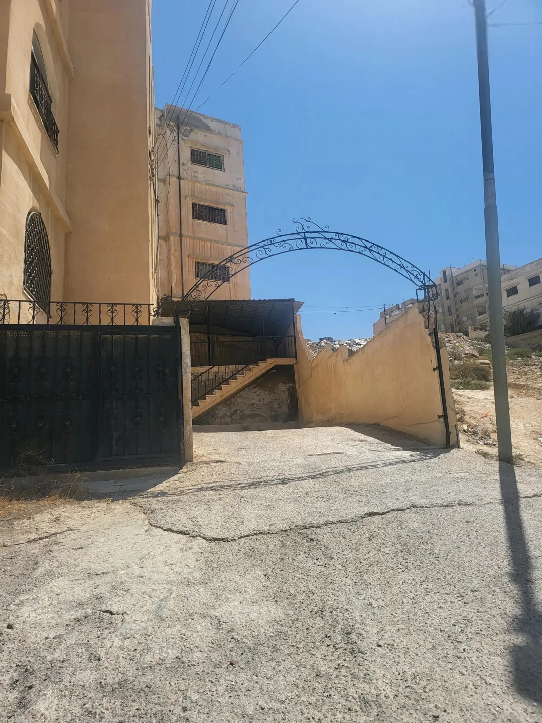عمارة 4 طوابق للبيع