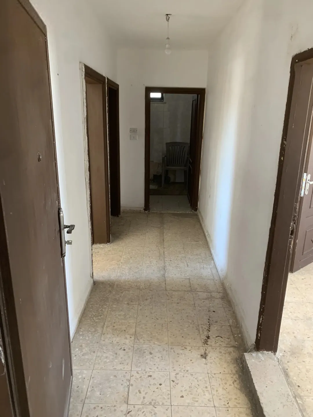 عماره للبيع في الجبل الاخضر (11)شقه موقع مميز