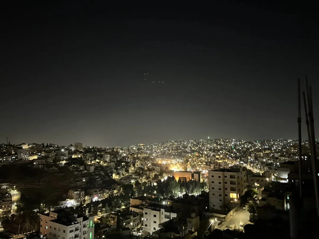 عماره للبيع في الجبل الاخضر (11)شقه موقع مميز