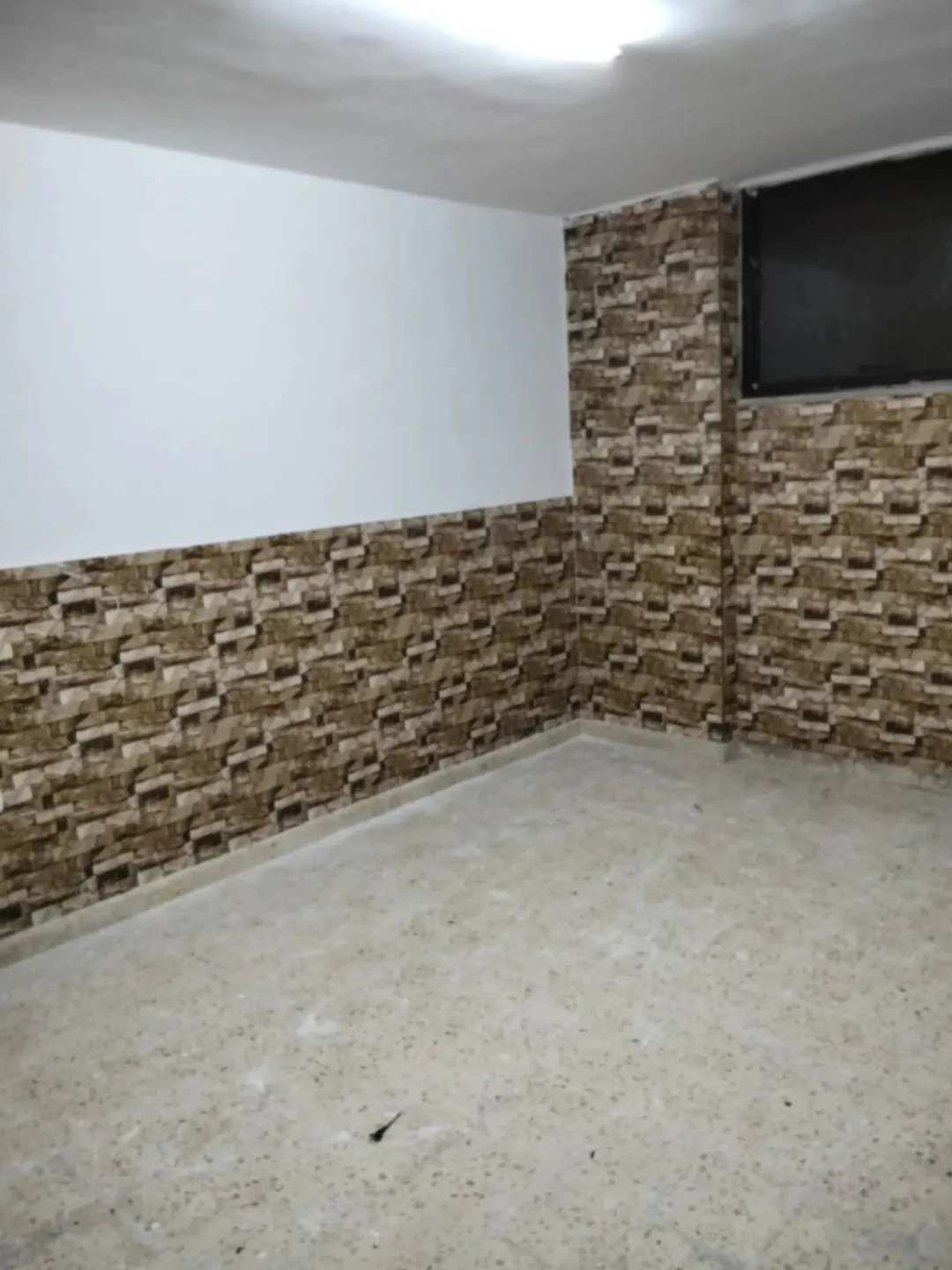 عماره للبيع في الجبل الاخضر (11)شقه موقع مميز
