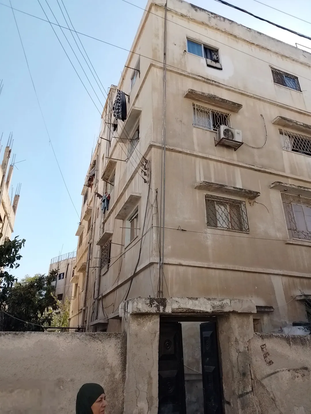 عمارة استثمارية للبيع في جبل النزهة بسعر 210,000 دينار أردني