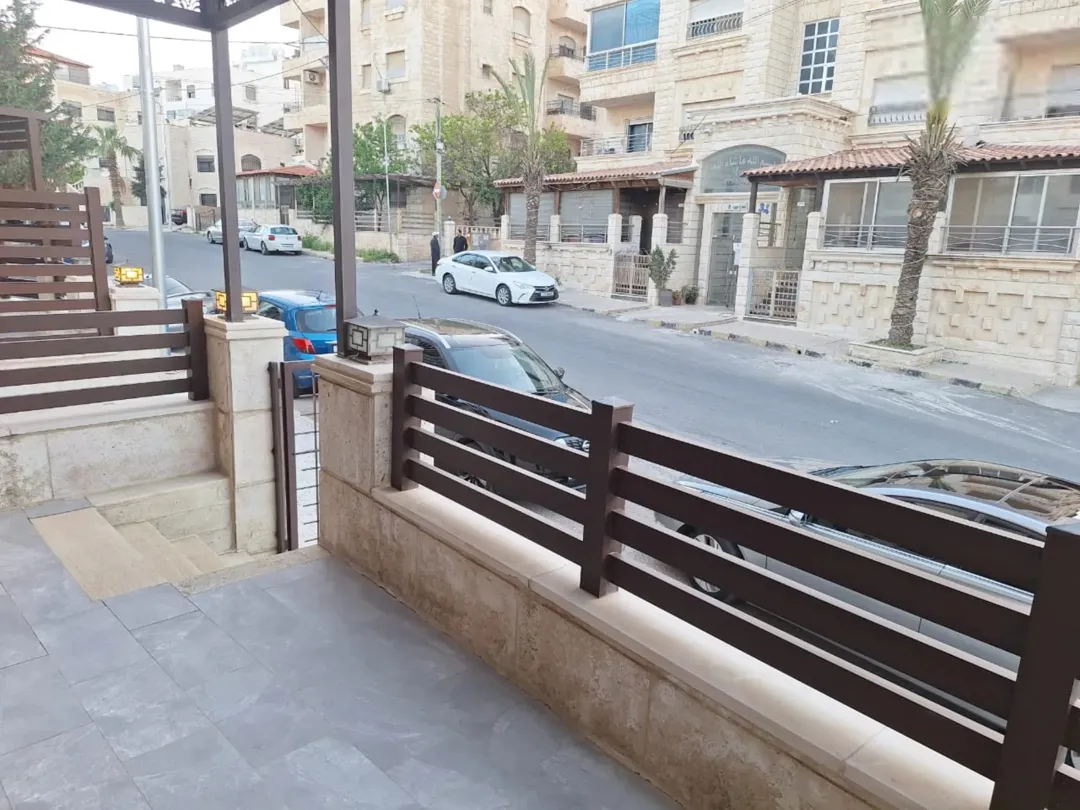 شقة فاخرة في قلب ضاحية الرشيد فرصة استثمارية مميزة