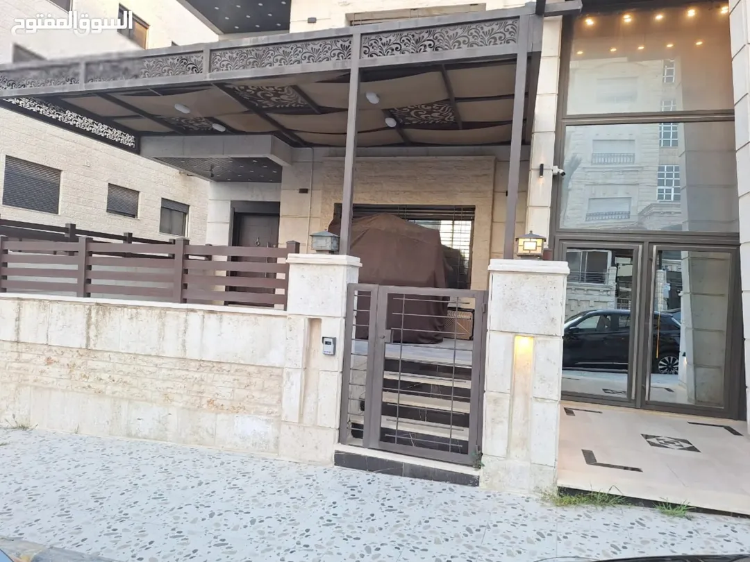 شقة فاخرة في قلب ضاحية الرشيد فرصة استثمارية مميزة