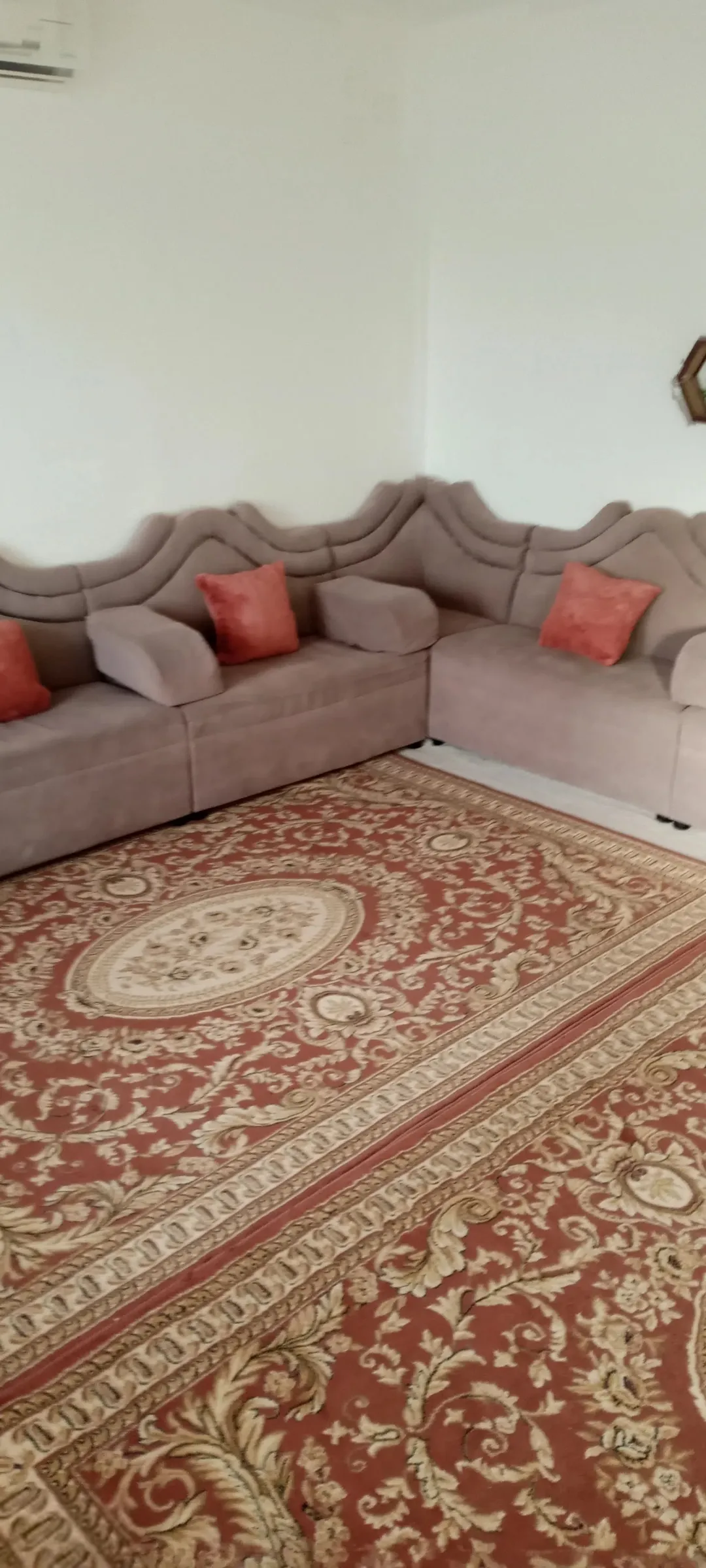 شقق مفروشة طابق ارضي للبيع