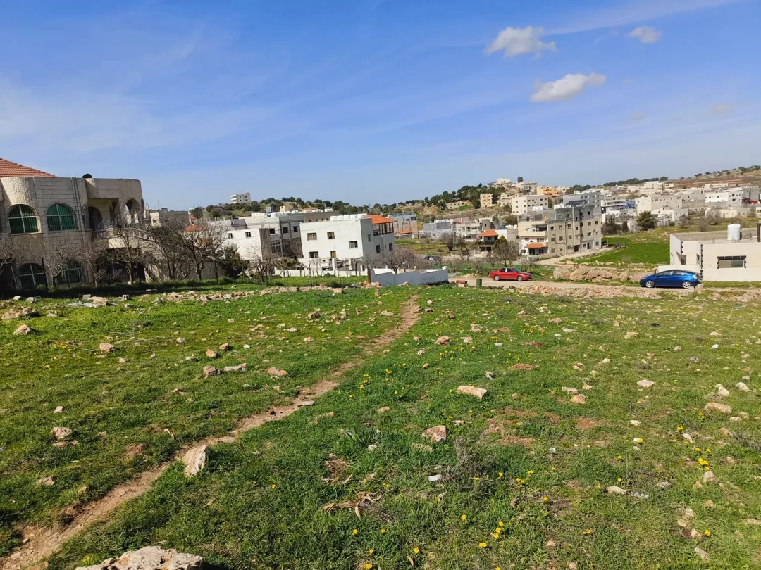 قطعة أرض سكنية للبيع في عبين – عجلون