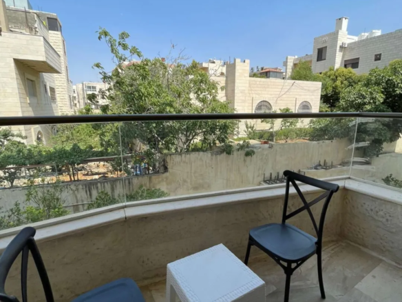 شقة فاخرة مفروشة للإيجار بالقرب من مستشفى ابن الهيثم – عمان الاردن | ID 615565