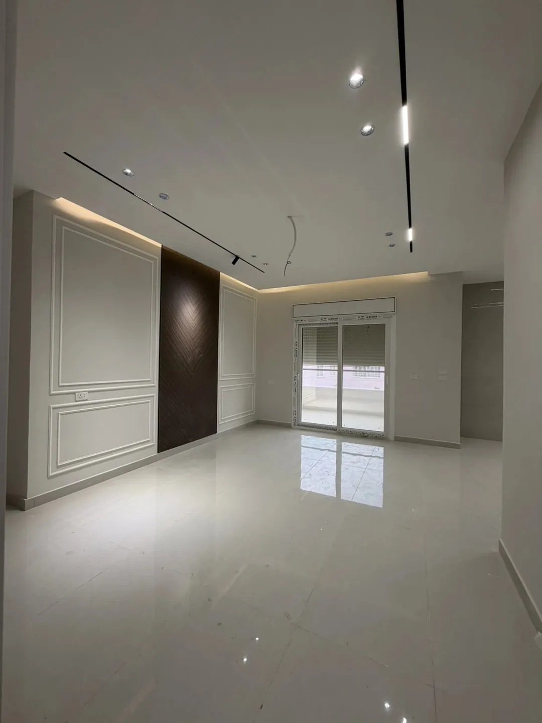 شقة جديدة لم تُسكن في إربد موقع متميز