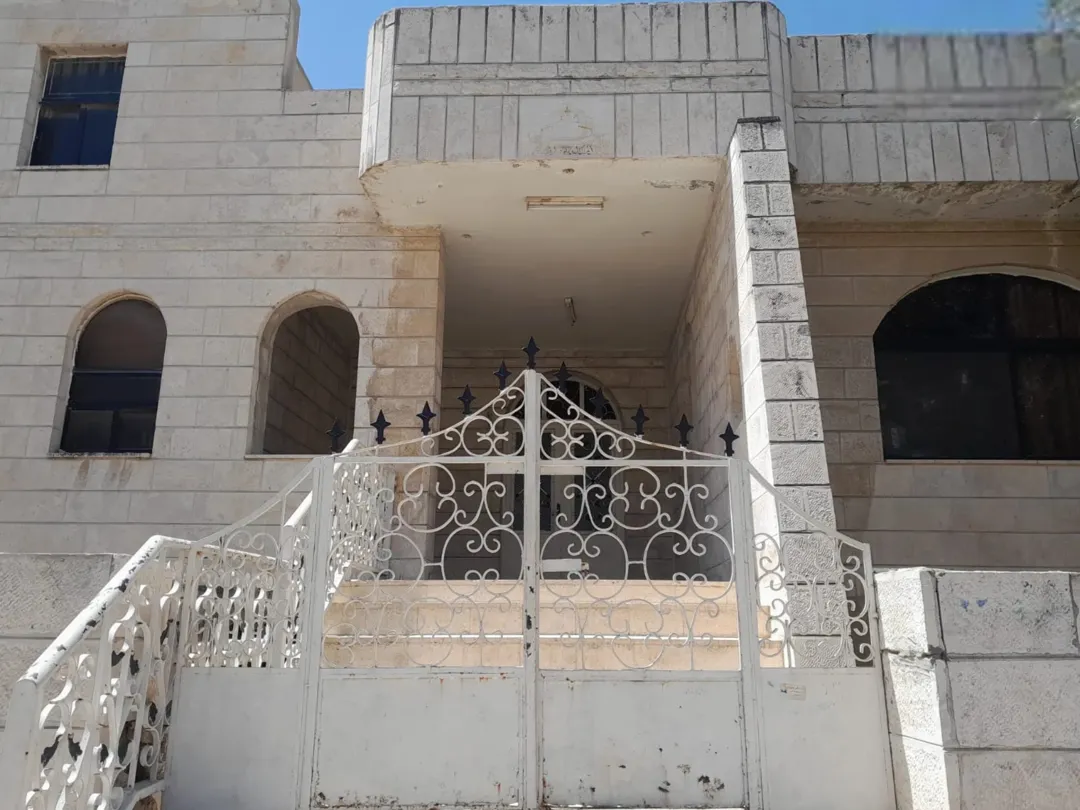عمارة سكنية مميزة للبيع
