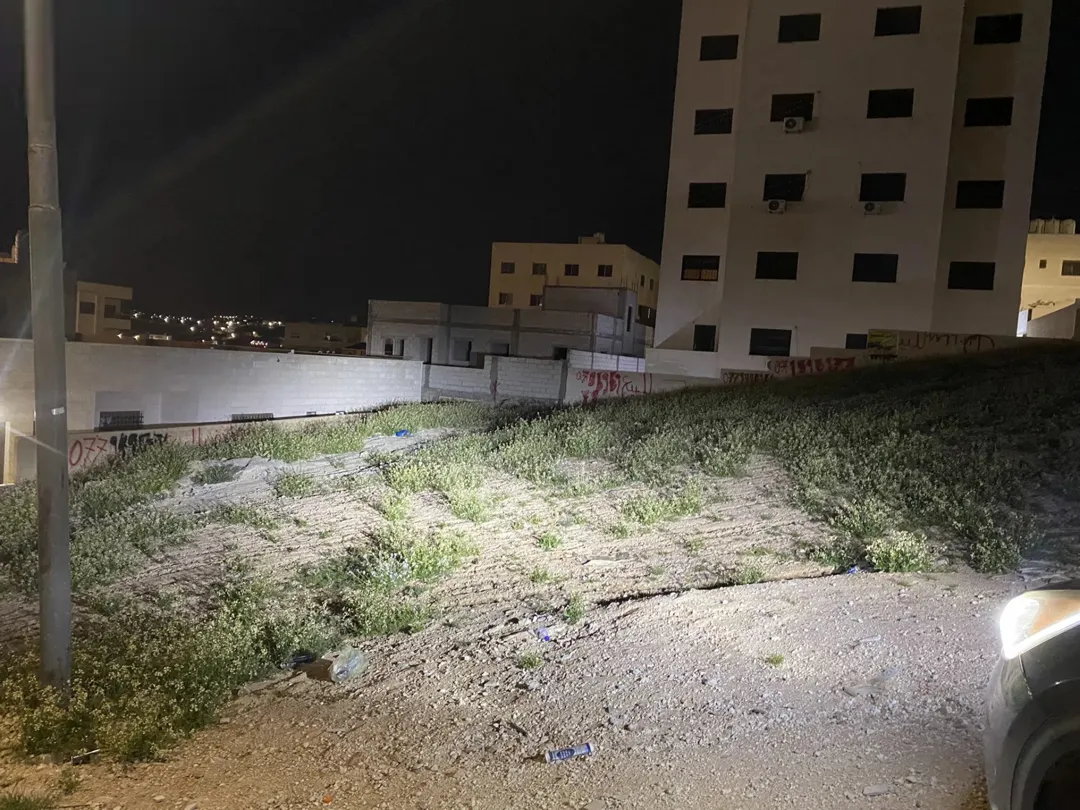 قطعة أرض مميزة للبيع
