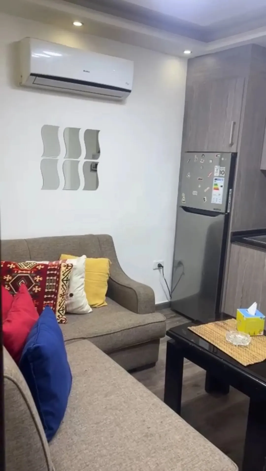 شقه مفروشه عبدون 470 دينار