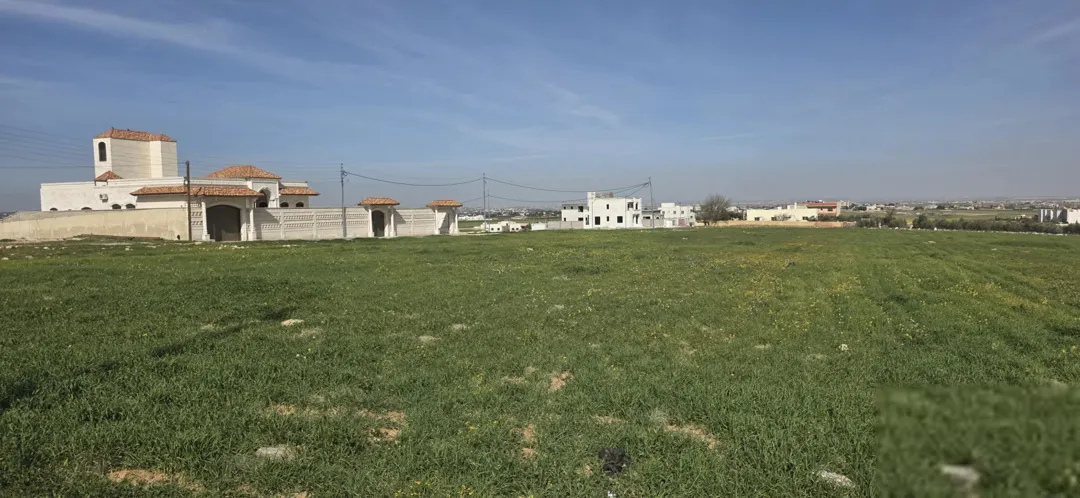 ارض سكنية بانوراما كاشفة 360 درجة في اجمل مواقع عمان المستقبل منجا مشاريع فلل