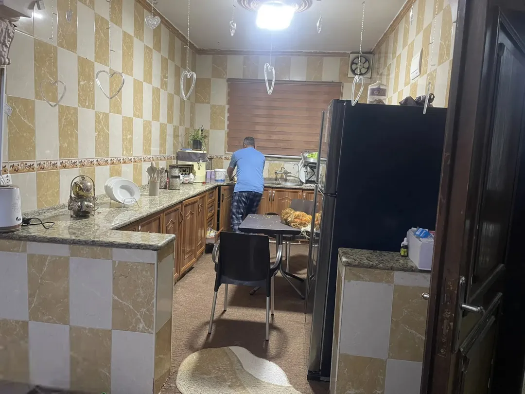 عمارة استثمارية للبيع في الرصيفة – الزرقاء