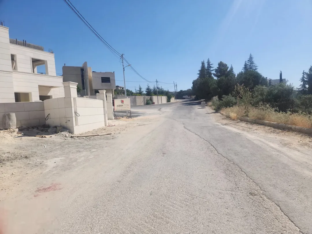 أرض للبيع في بدر الجديدة – عمان الغربية – منطقة فلل حديثة
