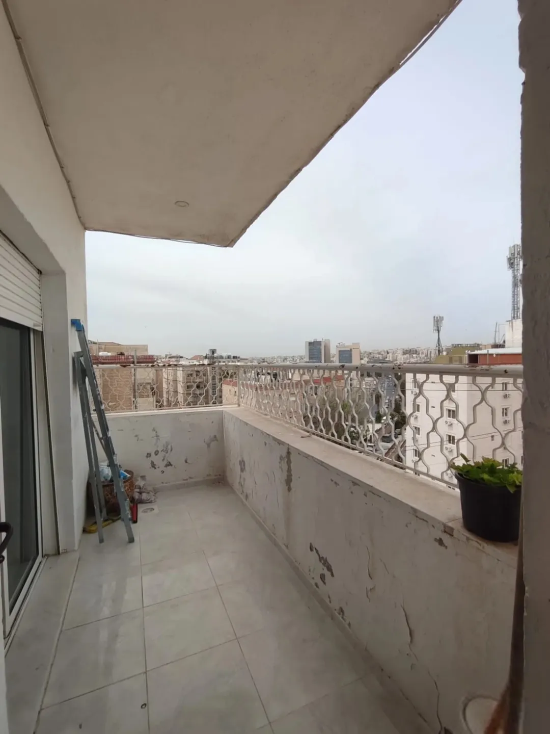 شقة ط3 ضاحية الرشيد قرب شيك الجامعة 157م بسعر 65 ألف