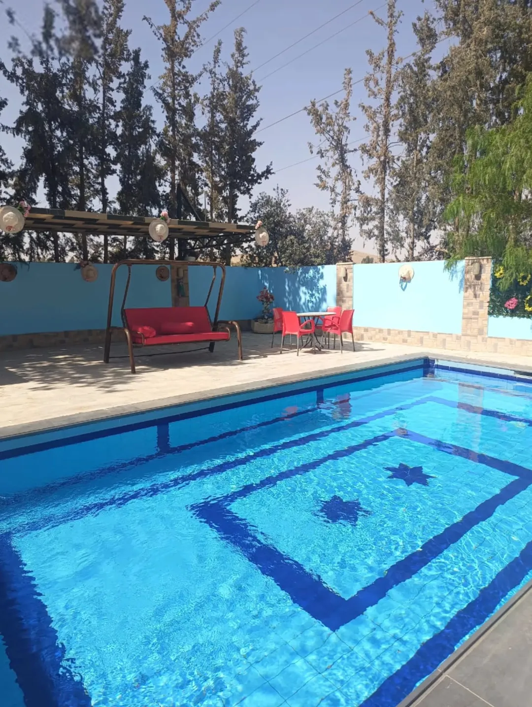 مزرعة فاخرة للبيع في أرينبة الشرقية – عمان