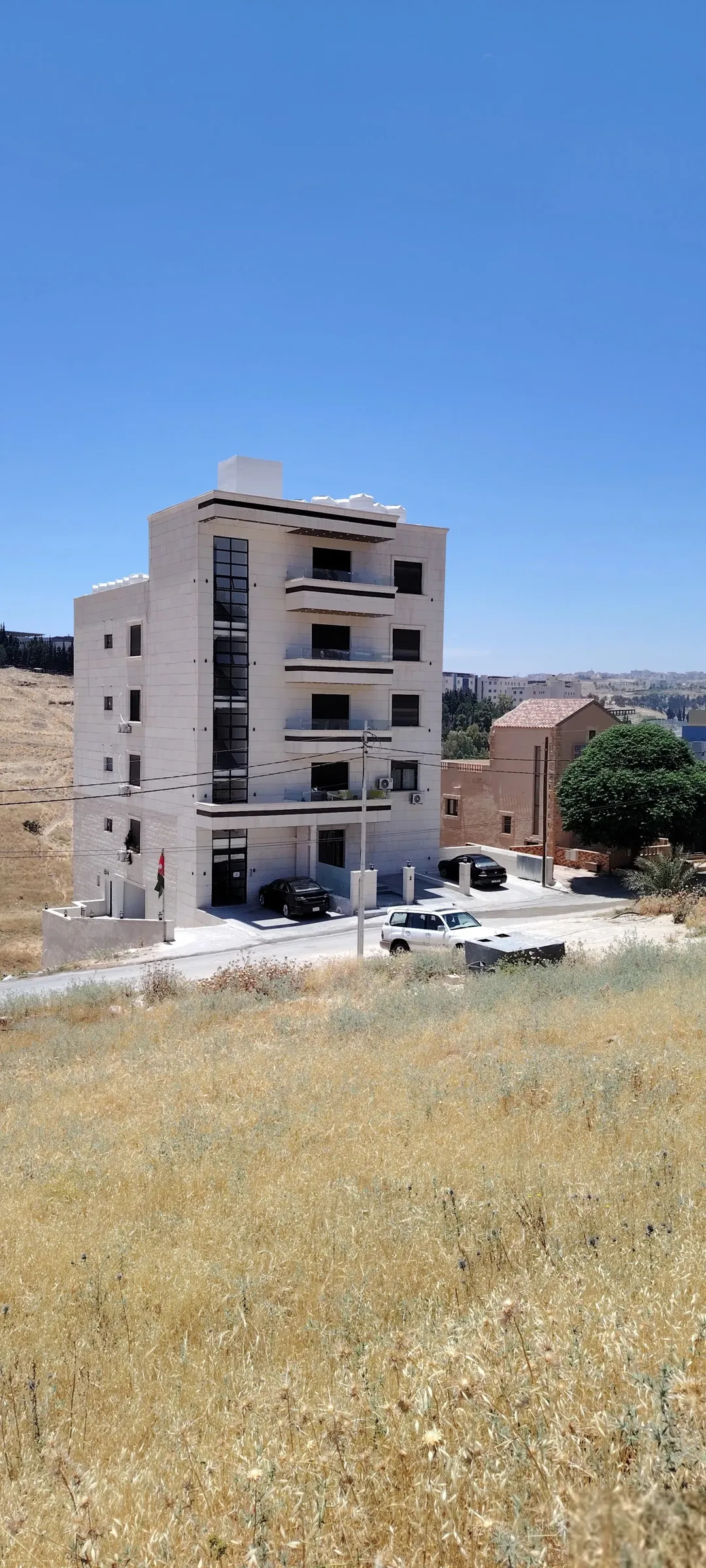 شقق سوبر ديلوكس للبيع في السرو – إسكان الجمارك، السلط